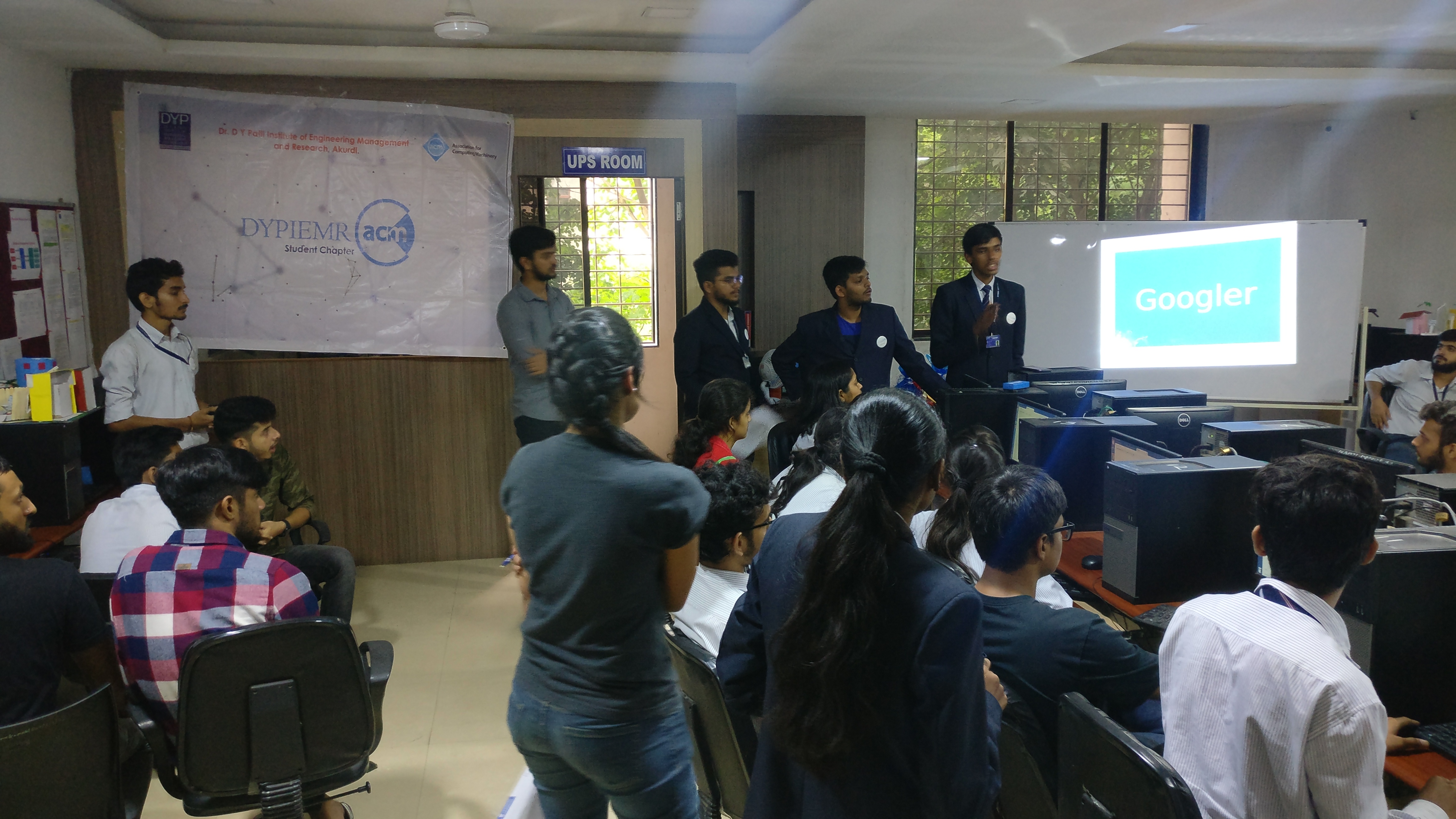 Free Bootstrap Template by uicookies.com